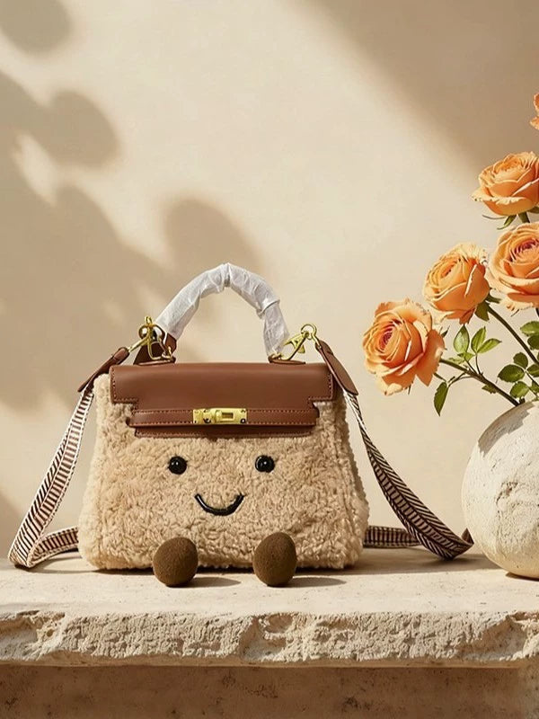 Classic Fleece Clarette Bag 8.6-inch