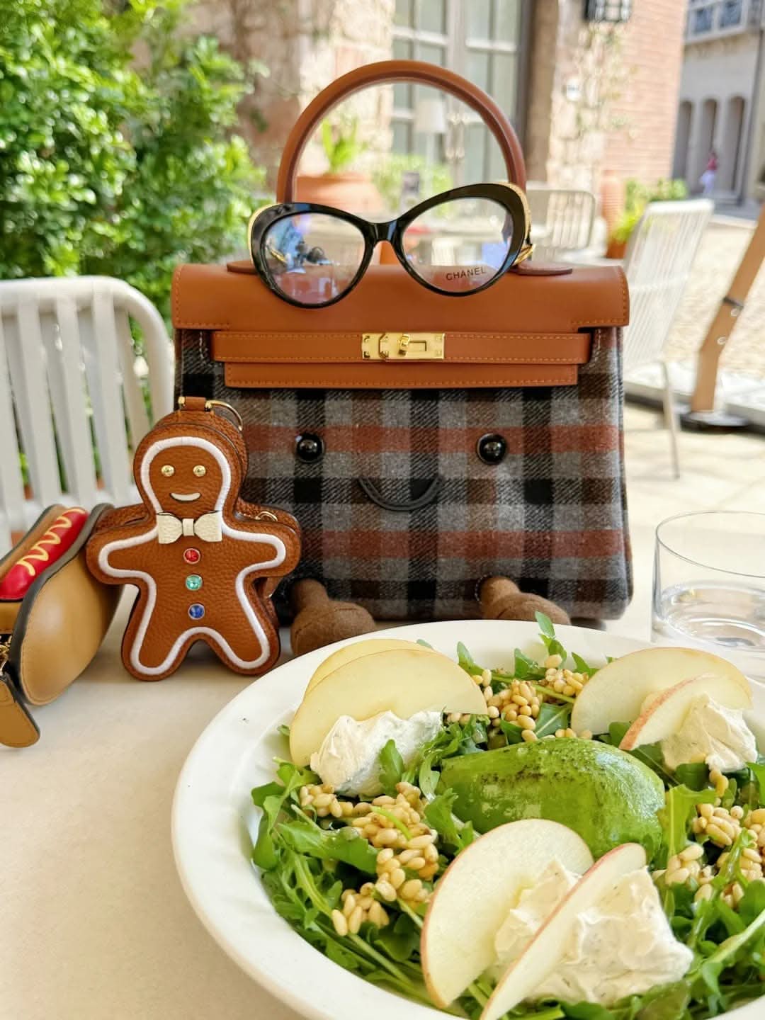 Classic Grid BK Jelly Bag 9.8-inch